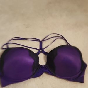 Victoria secret very sexy stappy T back 38D bra